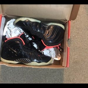 Yeezy foamposites sz 6.5y
